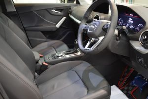 2308audi2q09